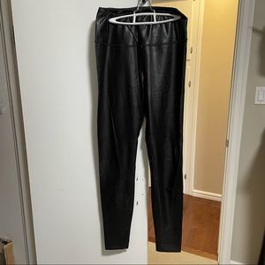 Aritzia Wilfred Free Daria vegan leather leggings